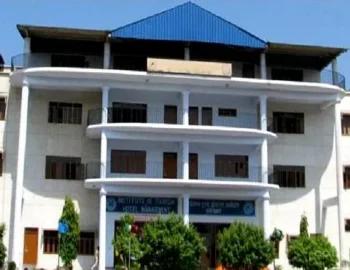 Maharani-Laxmi-Bai-Medical-College-4