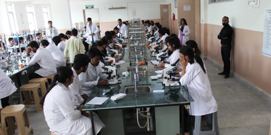 Al-Falah-School-of-Medical-Sciences-Research-Centre-2