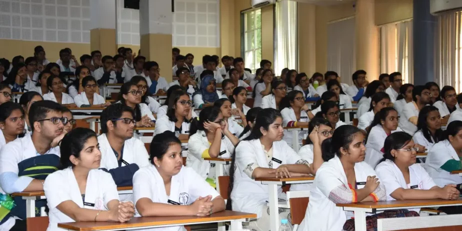 Jawaharlal_Nehru_Medical_College_Ajmer_1